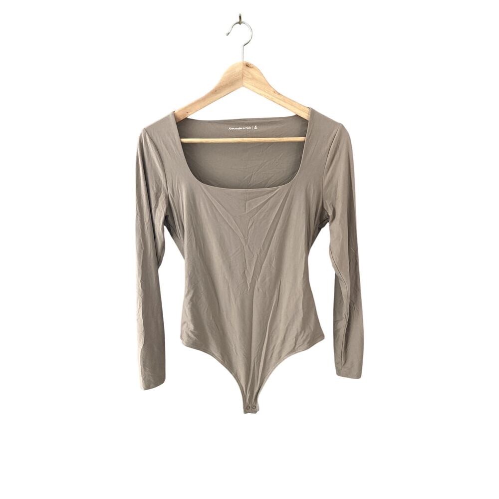 Abercrombie & Fitch Soft Matte Long Sleeve Seamless Bodysuit Tan Medium